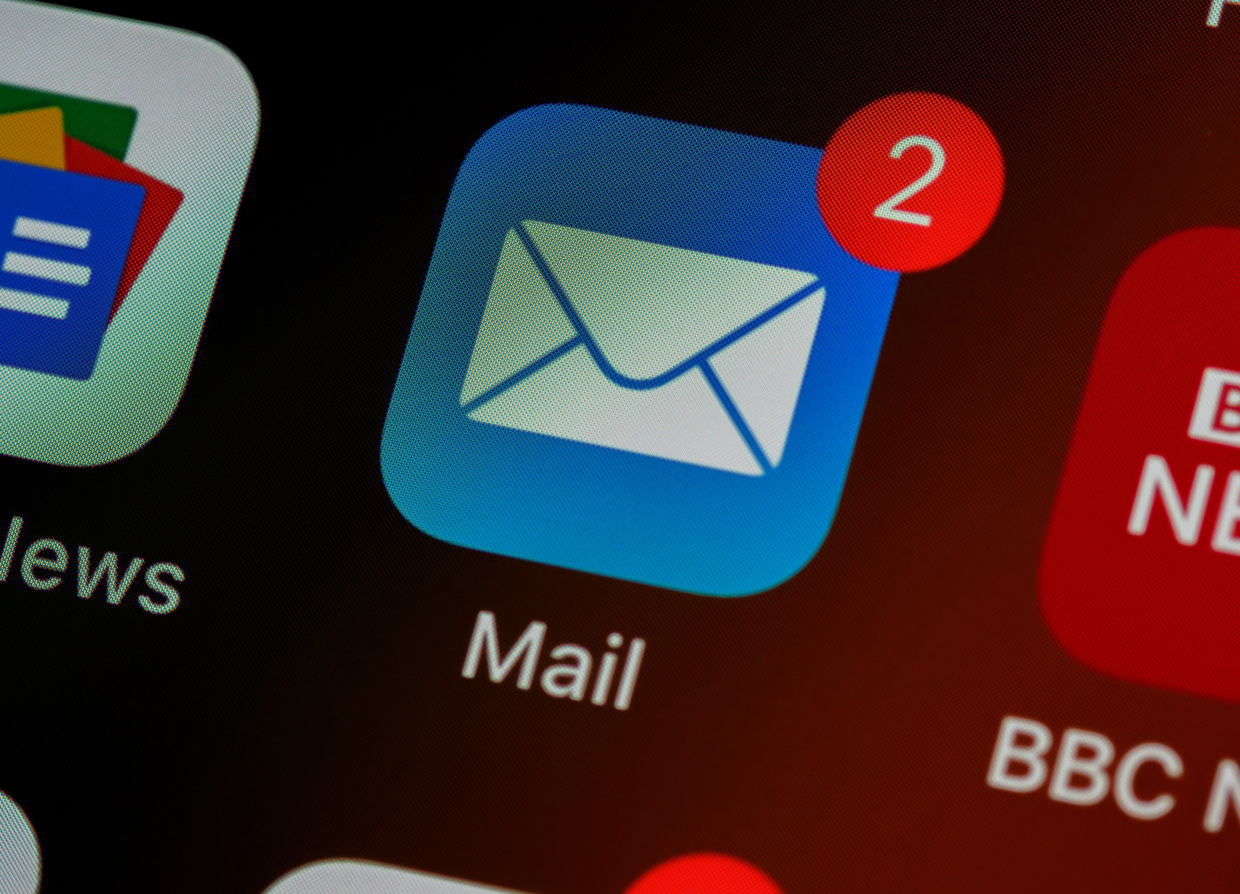 Print vs. Digital Marketing: Building the Best Approach for Your Business